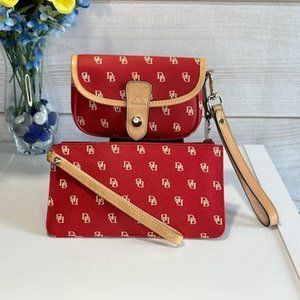 Dooney & Bourke Wristlet Set